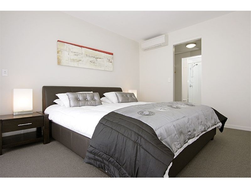2 Activa Way, Hope Island QLD 4212