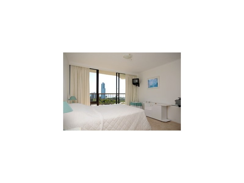 61/5 Admiralty Drive, Paradise Waters QLD 4217