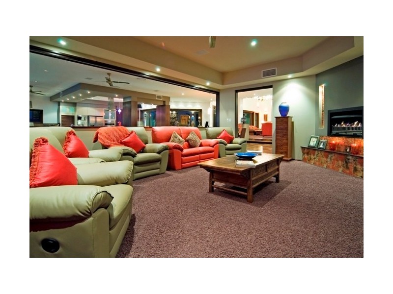 2056 The Circle, Sanctuary Cove QLD 4212