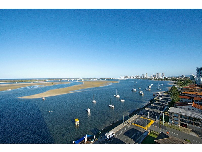 Labrador QLD 4215