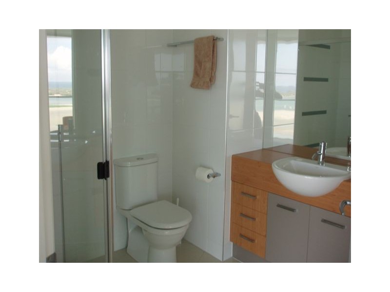 Level 1503 300 Marine Parade, Labrador QLD 4215