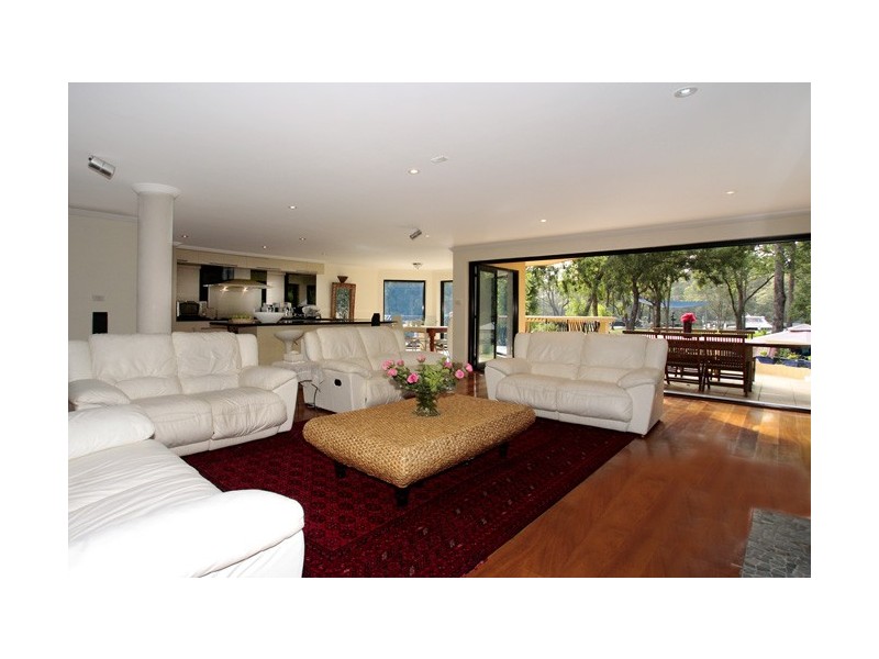 62 St George Crescent, Sandy Point NSW 2172