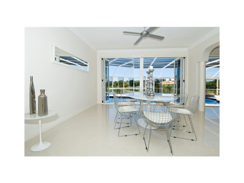 76 Charolais Crt, Benowa QLD 4217