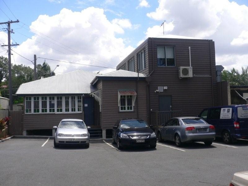 87 Riding Road, Hawthorne QLD 4171