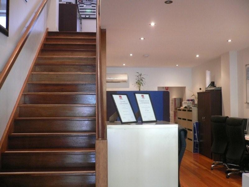 87 Riding Road, Hawthorne QLD 4171