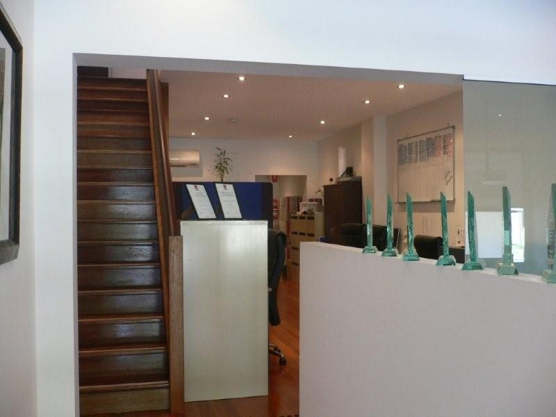 87 Riding Road, Hawthorne QLD 4171