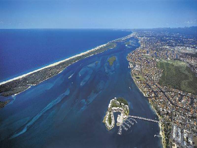 Paradise Point QLD 4216