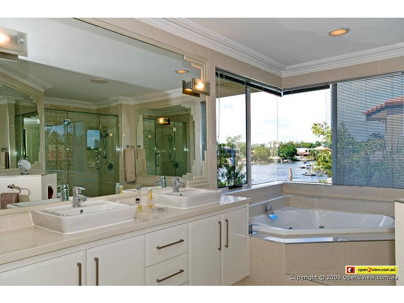 48  Boomerang Cres, Sorrento QLD 4217