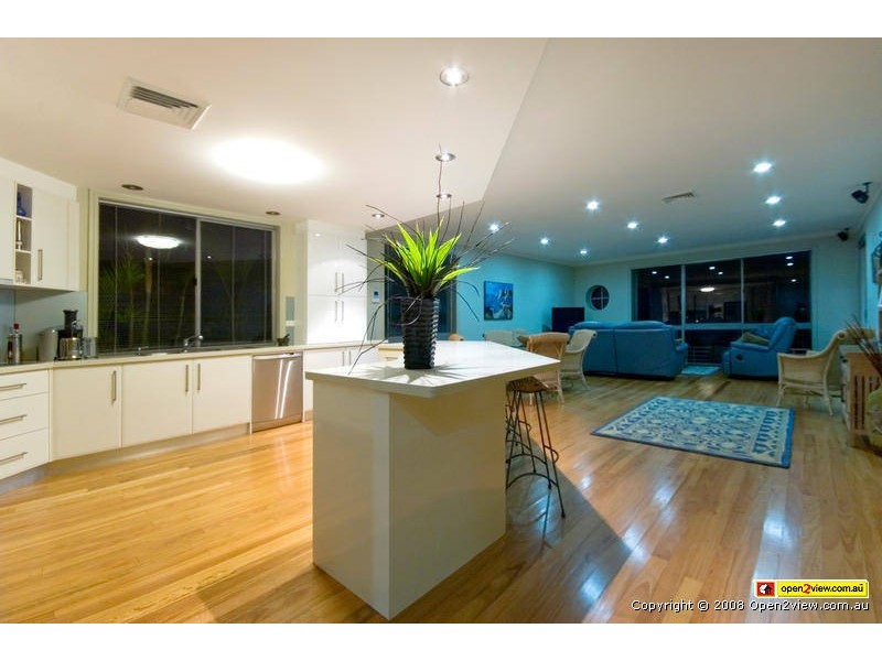 48  Boomerang Cres, Sorrento QLD 4217