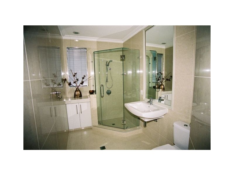 48  Boomerang Cres, Sorrento QLD 4217