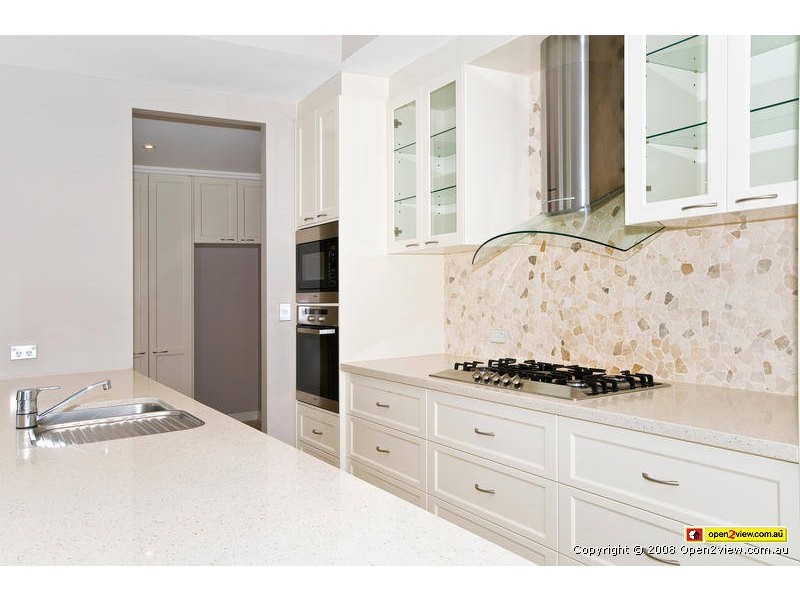 5004  Riverwood Grove  Royal Pines, Ashmore QLD 4214