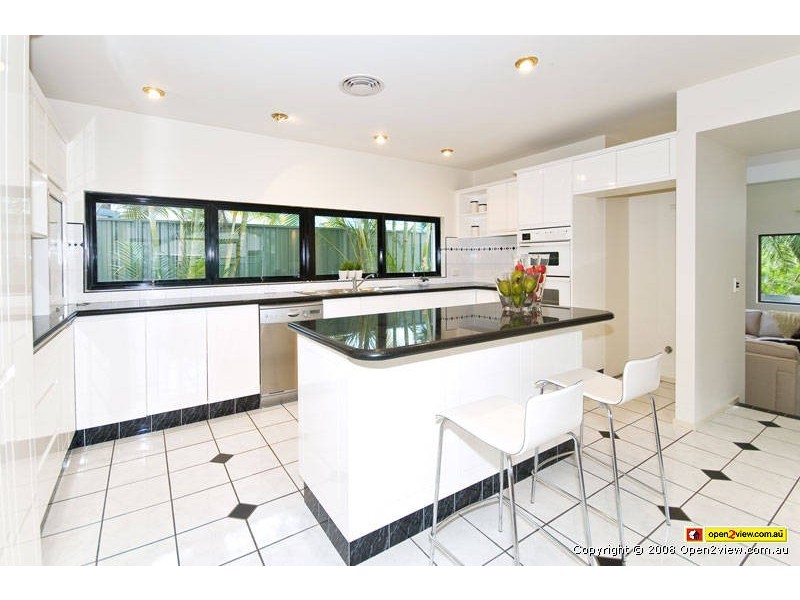14  Coolong Cres, Carrara QLD 4211
