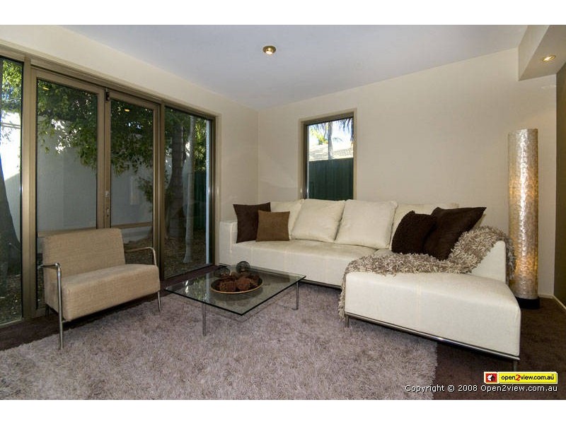 14  Coolong Cres, Carrara QLD 4211
