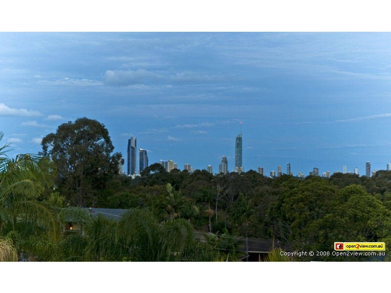 6 Bligh Court, Benowa QLD 4217