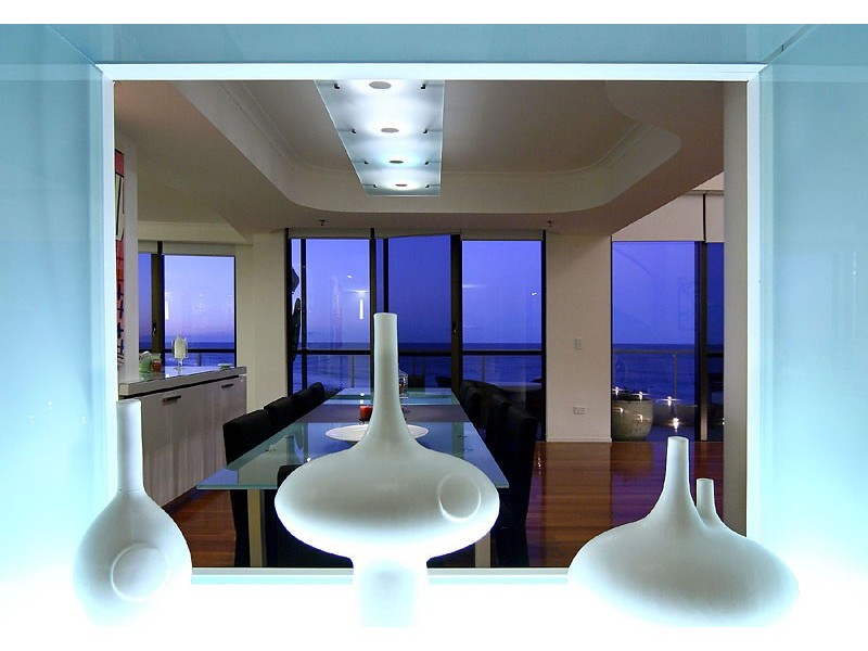 Unit   71 Pintari 13 Cunningham Avenue, Main Beach QLD 4217