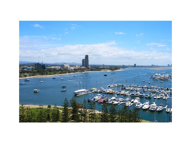 18 Macarthur Parade, Main Beach QLD 4217