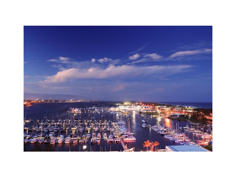 18 Macarthur Parade, Main Beach QLD 4217