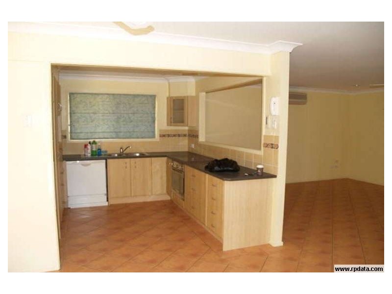 24  Nankeen, Paradise Point QLD 4216