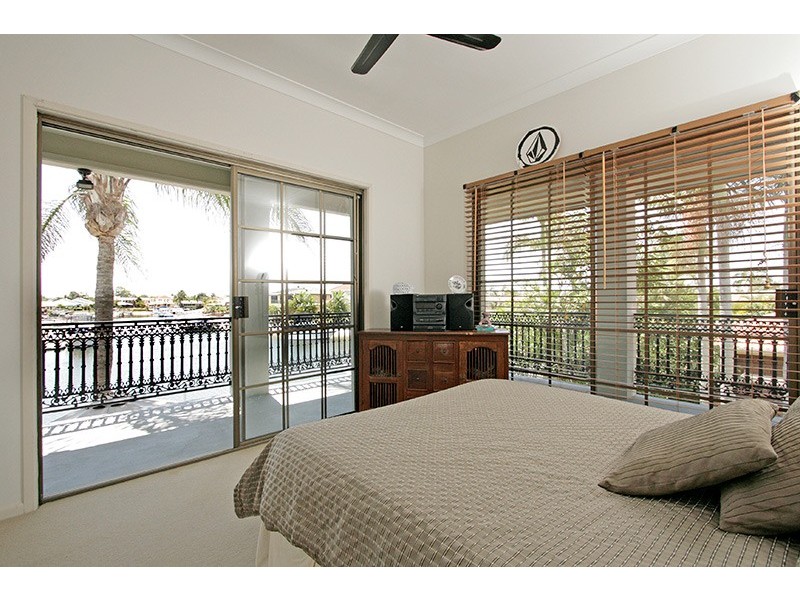 101 Columbus Drive, Hollywell QLD 4216