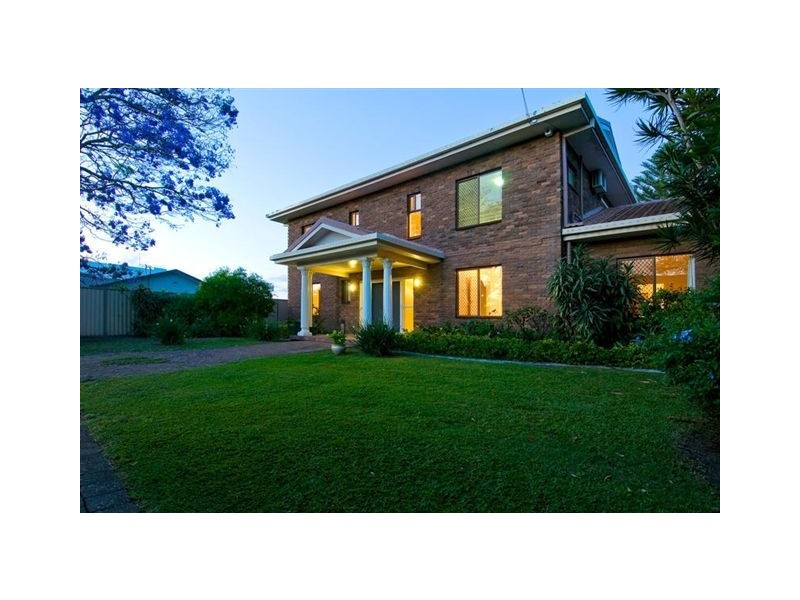 16 Garden Grove, Carrara QLD 4211