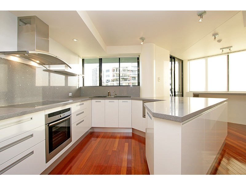 Level 14 14/17 PEAK AVENUE, Main Beach QLD 4217