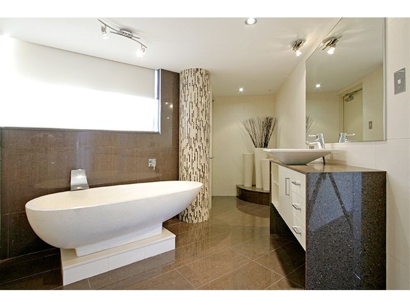 Level 14 14/17 PEAK AVENUE, Main Beach QLD 4217