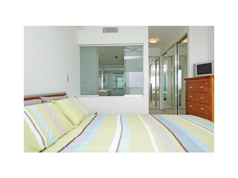 Level 402 300  Marine Parade, Labrador QLD 4215