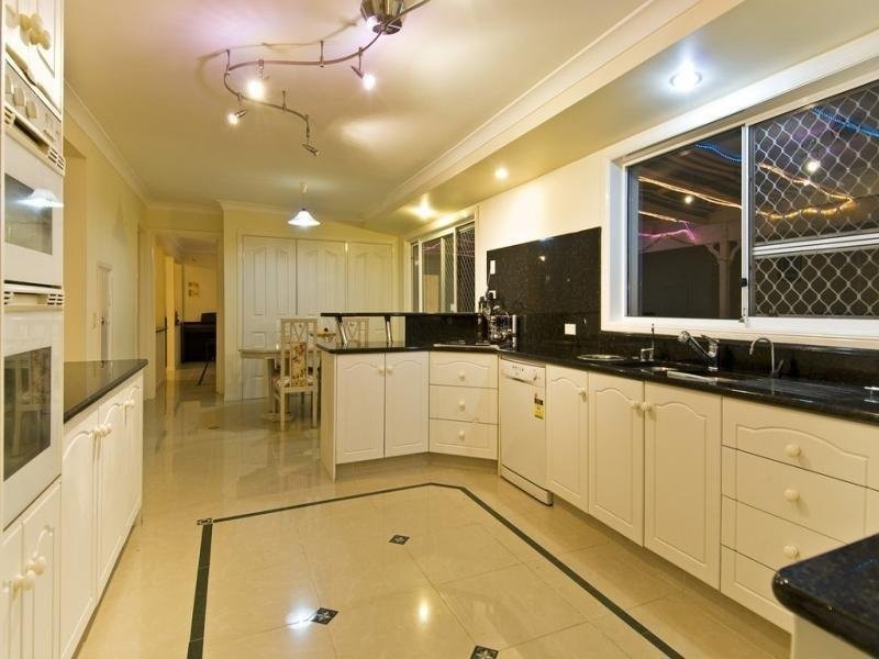 19 Tarawarra Avenue, Tallai QLD 4213