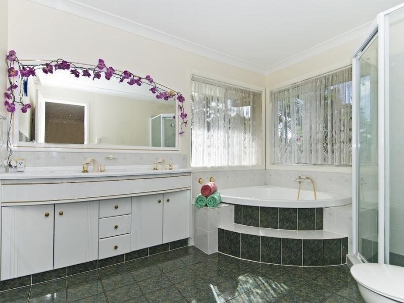 19 Tarawarra Avenue, Tallai QLD 4213