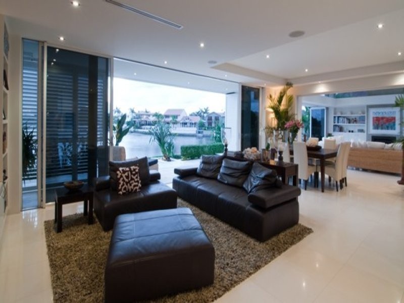 10 Mercedes Place, Surfers Paradise QLD 4217