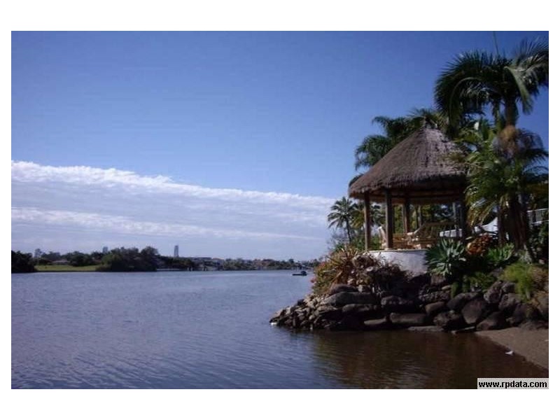 580 Nerang Broadbeach Road, Carrara QLD 4211