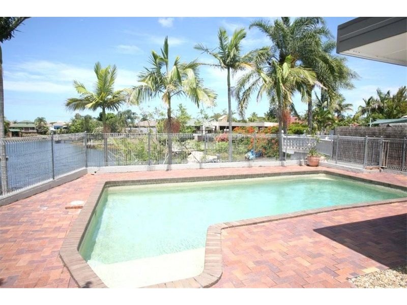 59 Witt Avenue, Carrara QLD 4211