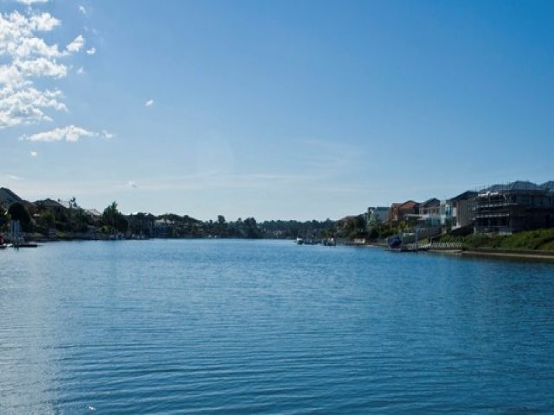 8-14 Riverbend Avenue, Carrara QLD 4211