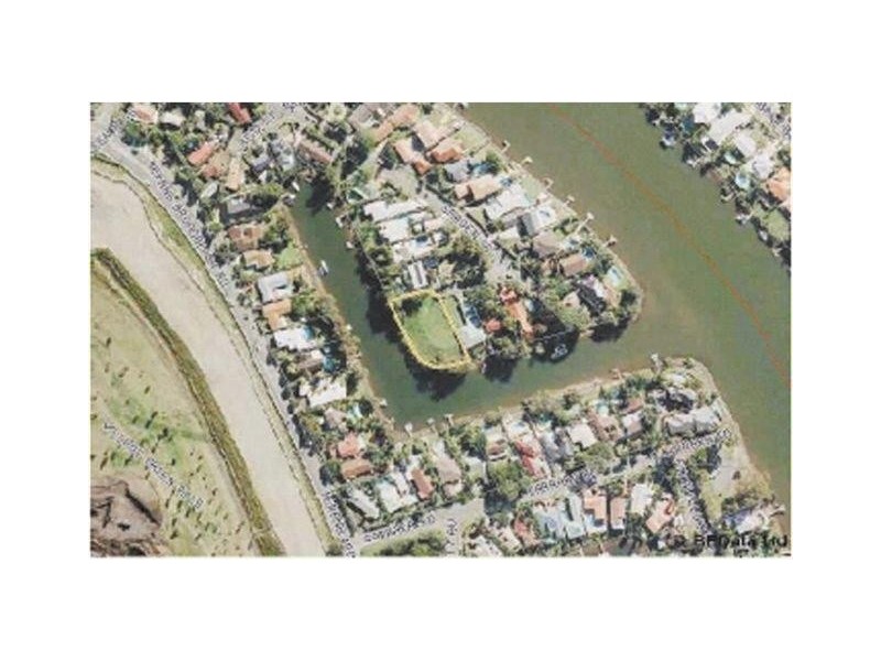 21 Garden Grove, Carrara QLD 4211