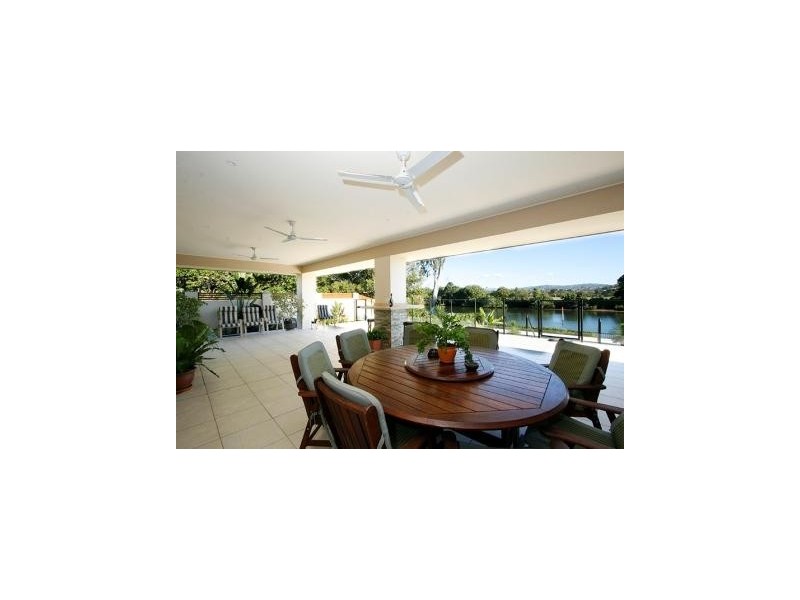 8  Kawana Crescent, Ashmore QLD 4214