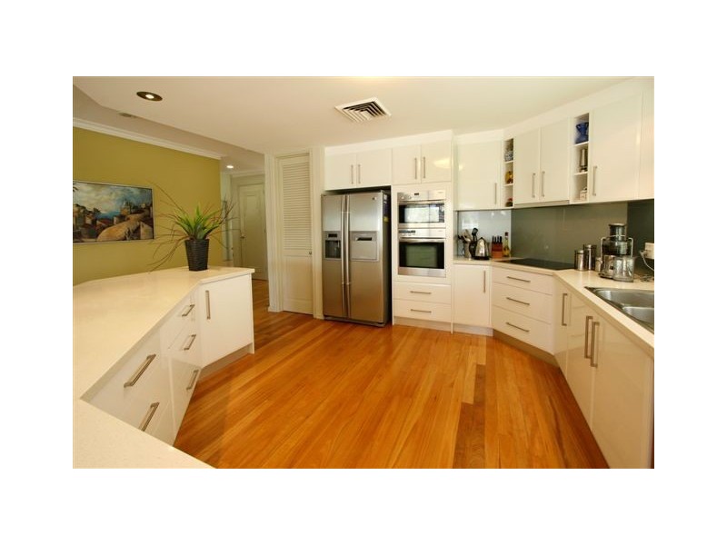 48   Boomerang Cres, Sorrento QLD 4217