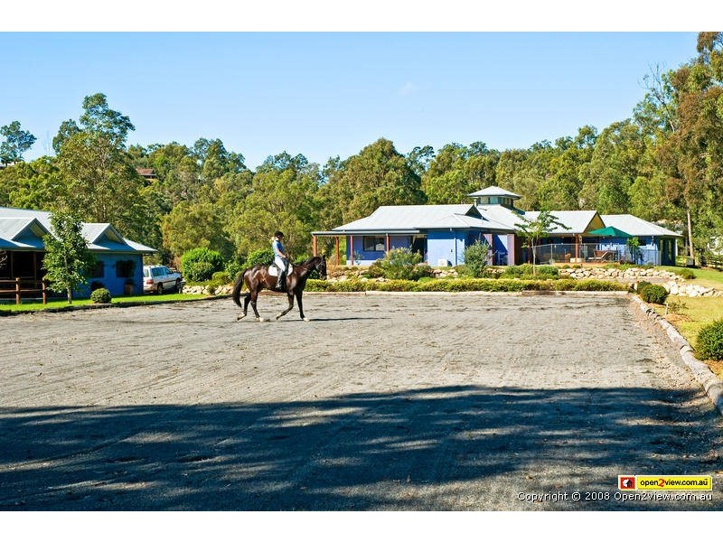 63  Bonogin road, Mudgeeraba QLD 4213
