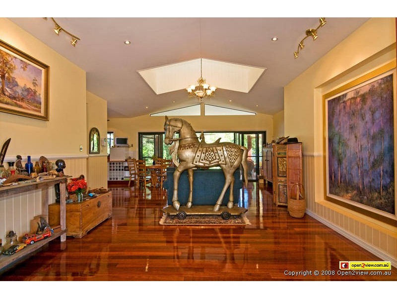 63  Bonogin road, Mudgeeraba QLD 4213