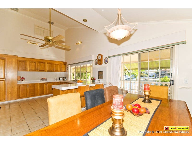 34  Charolais Crt, Benowa QLD 4217