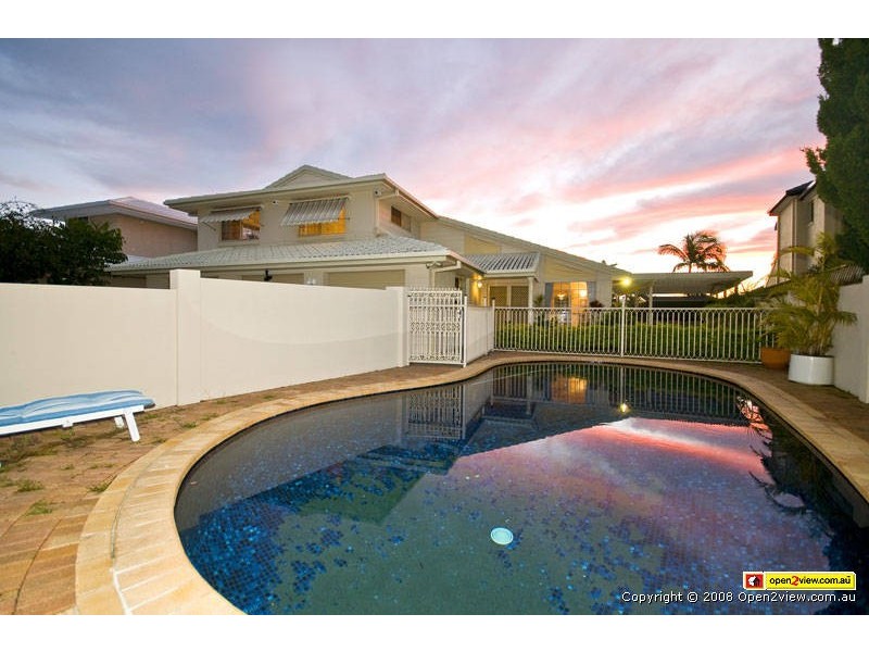 34  Charolais Crt, Benowa QLD 4217