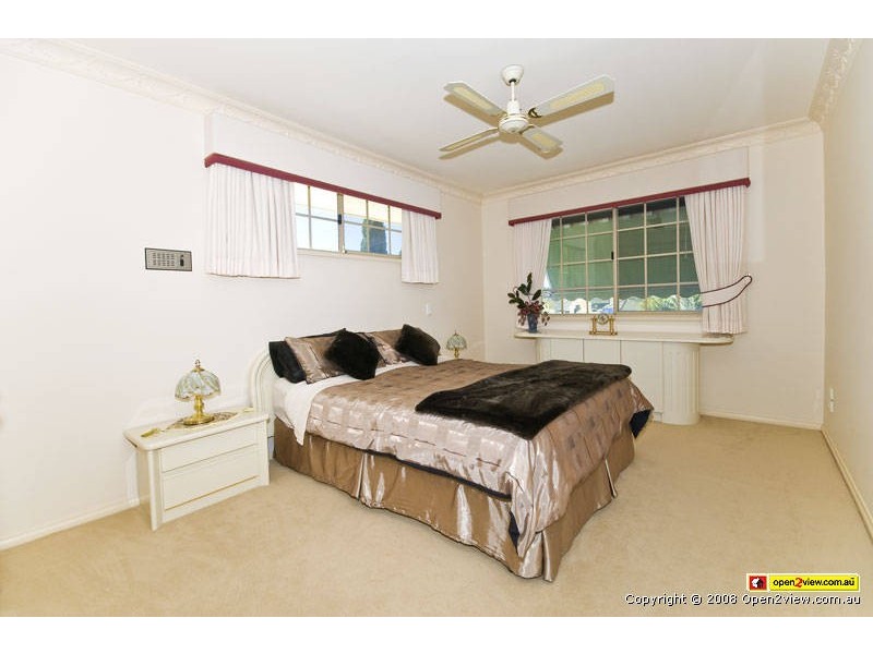 34  Charolais Crt, Benowa QLD 4217