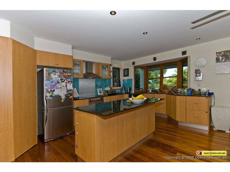 22  Kawana Cres, Ashmore QLD 4214