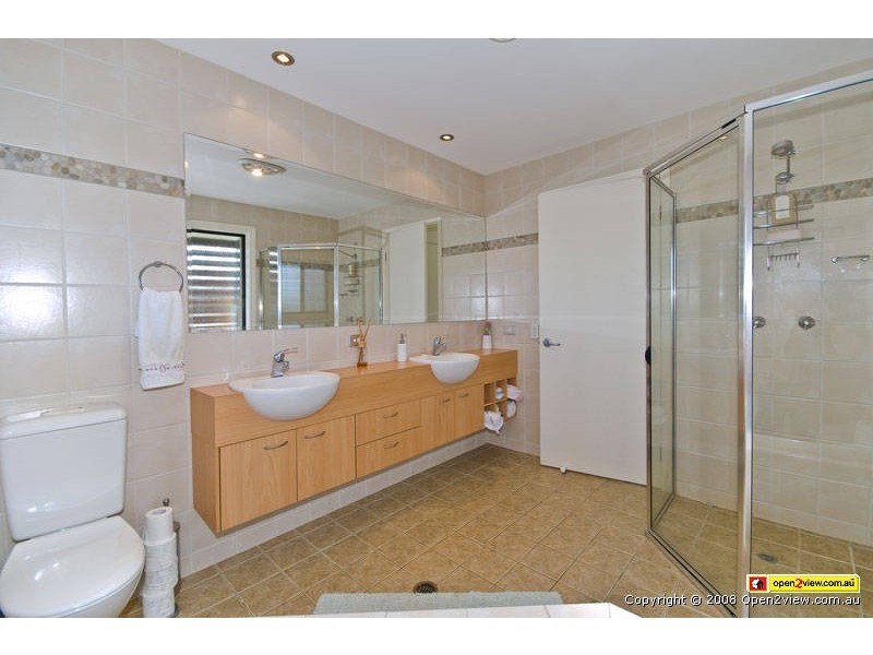 22  Kawana Cres, Ashmore QLD 4214