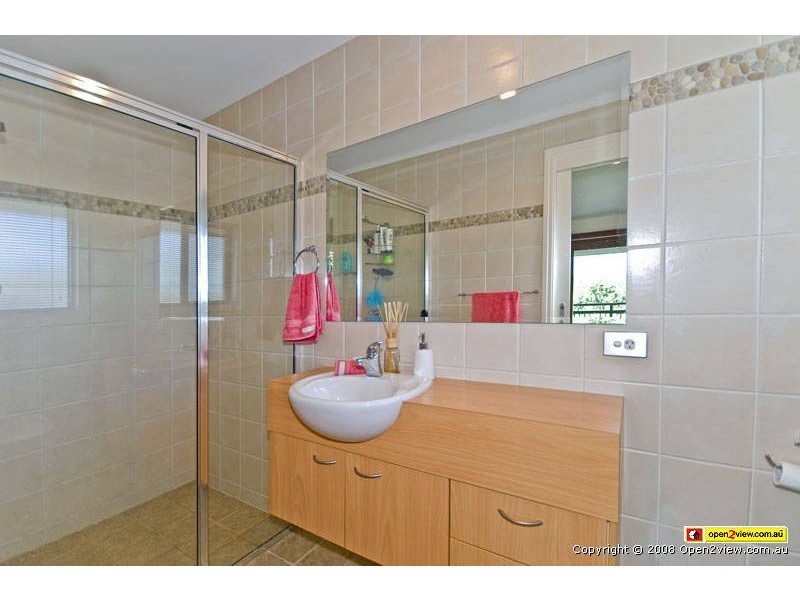 22  Kawana Cres, Ashmore QLD 4214