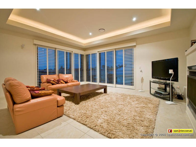 10 Corvus Way, Robina QLD 4226