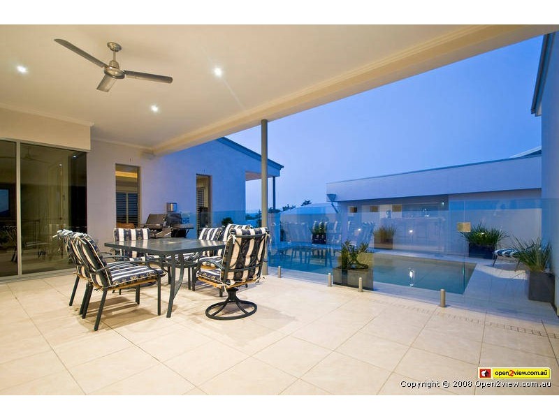 10 Corvus Way, Robina QLD 4226