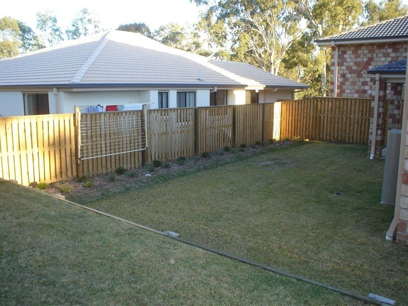 2/28 Lauren Grove, Upper Coomera QLD 4209