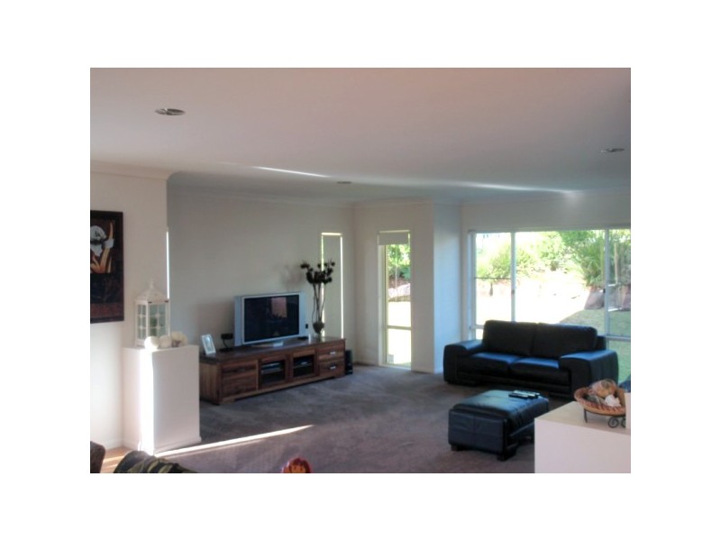 8 O’Brien Court, Arundel QLD 4214