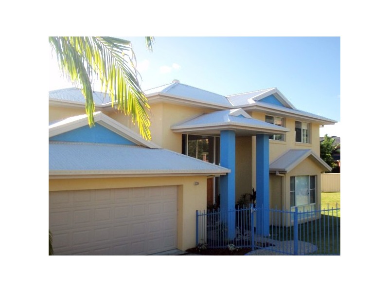 8 O’Brien Court, Arundel QLD 4214