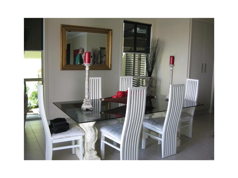7408 Ellensbrook Drive, Hope Island QLD 4212